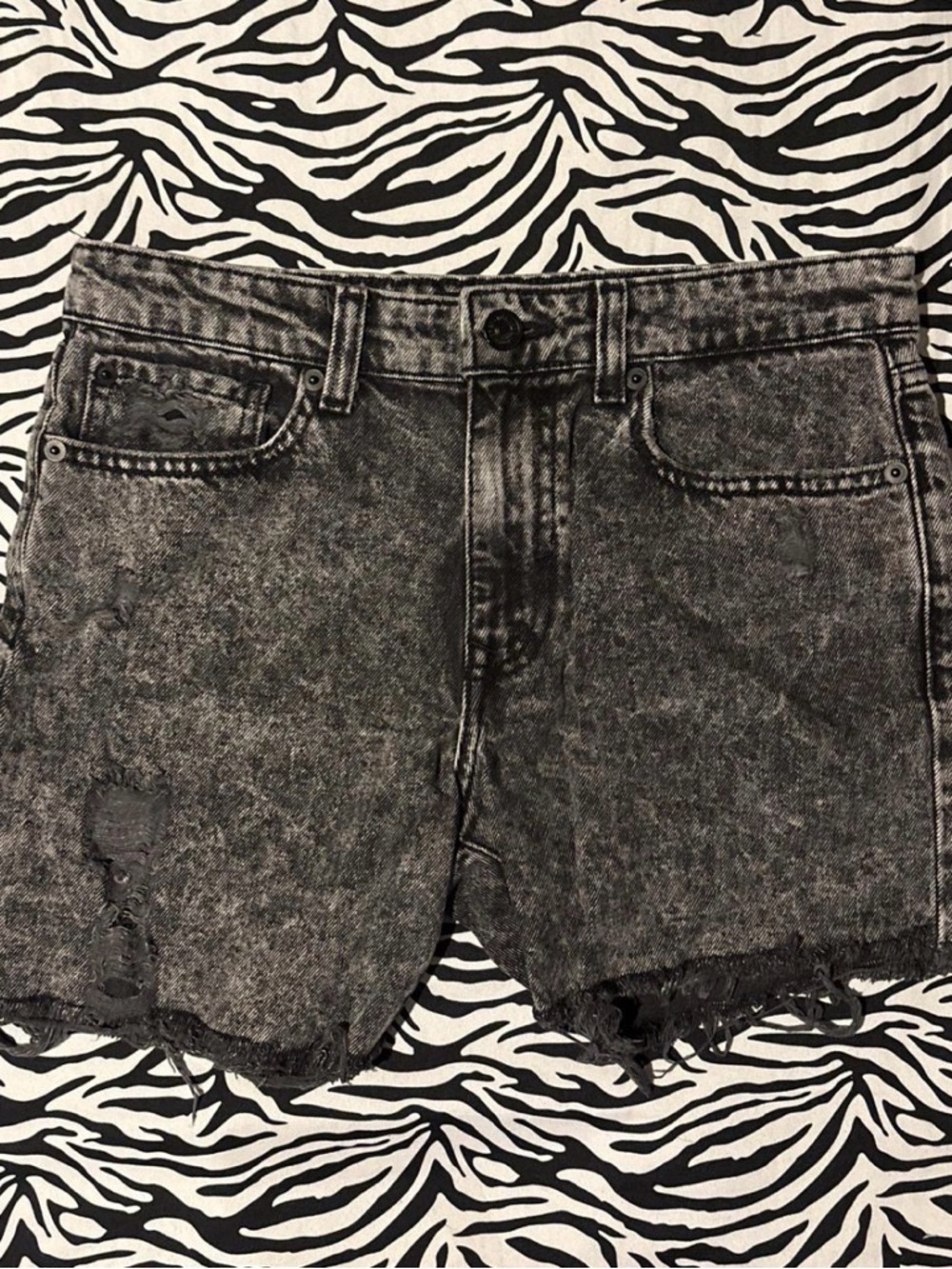 Forever 21 Washed Black Denim Shorts - Black